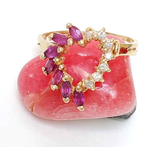 Heart 14k Yellow Gold Ring Diamond & Sapphires Ring 4 gram SZ -7 resizable - Picture 14 of 15
